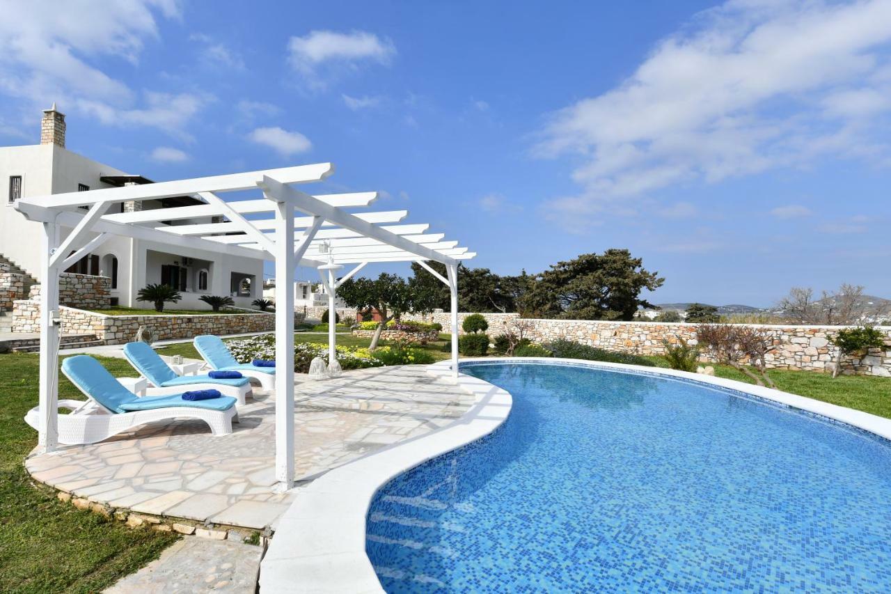 Villa Trifylia Páros Exterior foto
